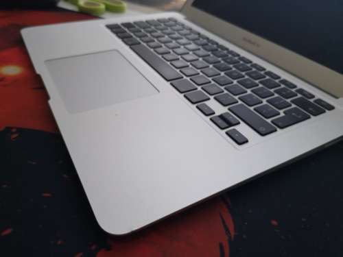 **EXCELLENT**ULTIMATE APPLE MACBOOK AIR i5*128GB SSD*4GB RAM*366CYCLES!!!*